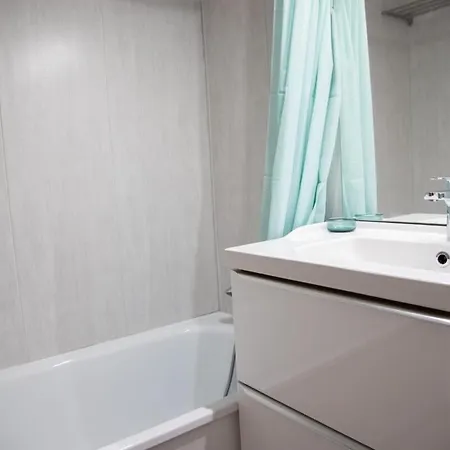 Beautiful Vacation - Swimming Pool - Parking