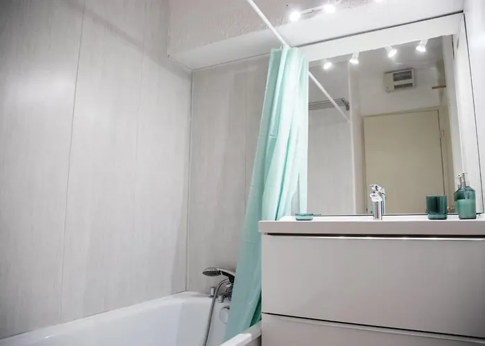 Beautiful Vacation - Swimming Pool - Parking Lägenhet *